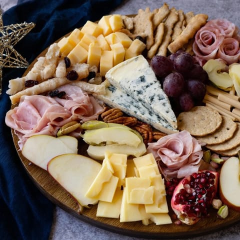 Shining Bright Christmas Board