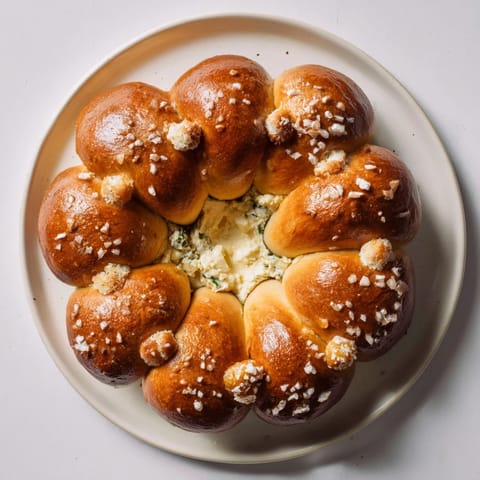 Pretzel Wreath Spinach Dip